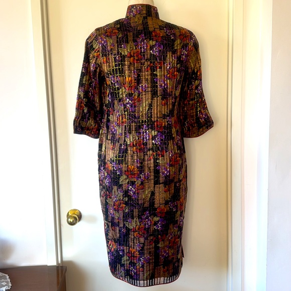 💕Vintage 💯Silk Chinese Cheongsam Floral Print, Gold Thread 8 EUC - Picture 6 of 13